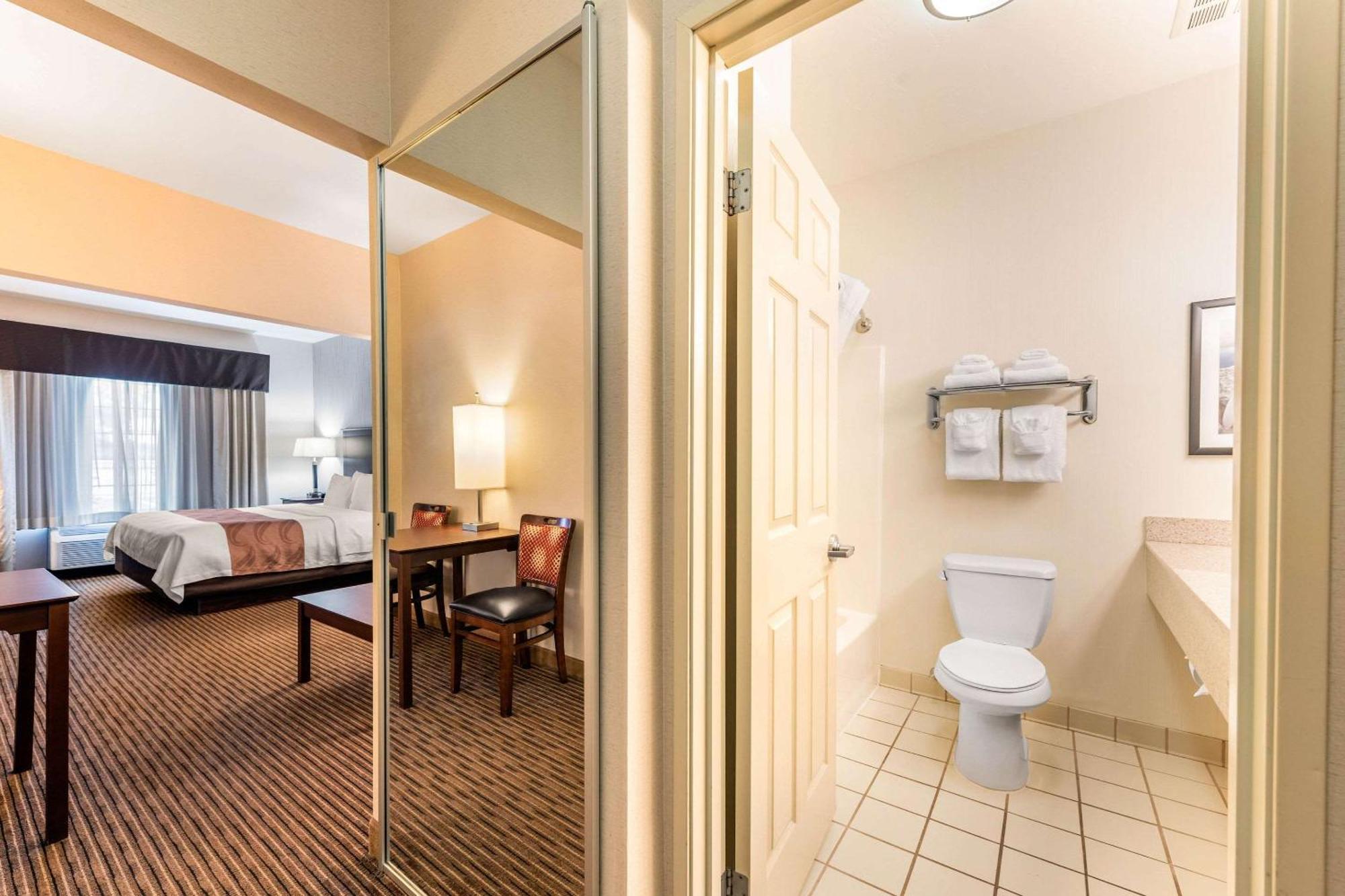 Quality Inn & Suites University Fort Collins Exterior foto